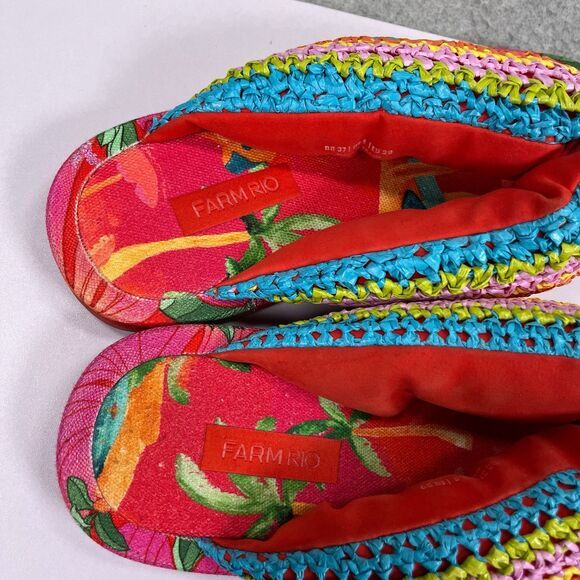 FARM RIO Flip Flops Womens Size 8 Toucans Crochet Puffy Colorful Rainbow Sandals - Picture 5 of 7
